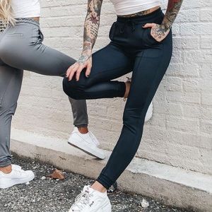 Buffbunny Misbehave Joggers New with tags!